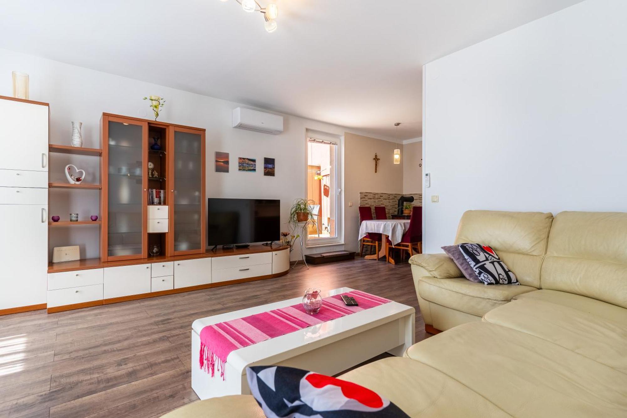 Apartman Laura Cres Exterior foto