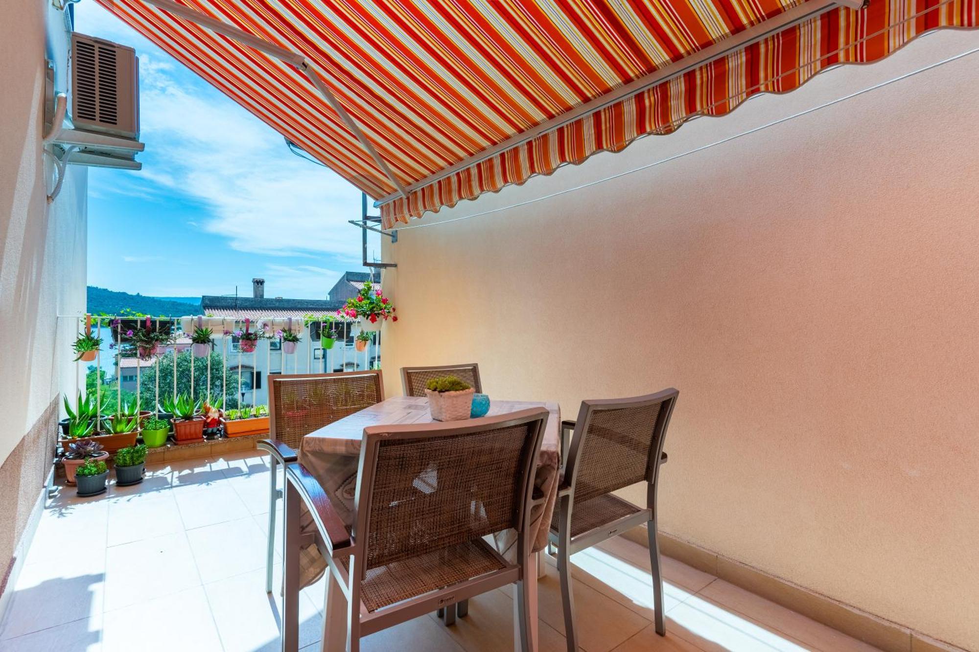 Apartman Laura Cres Exterior foto
